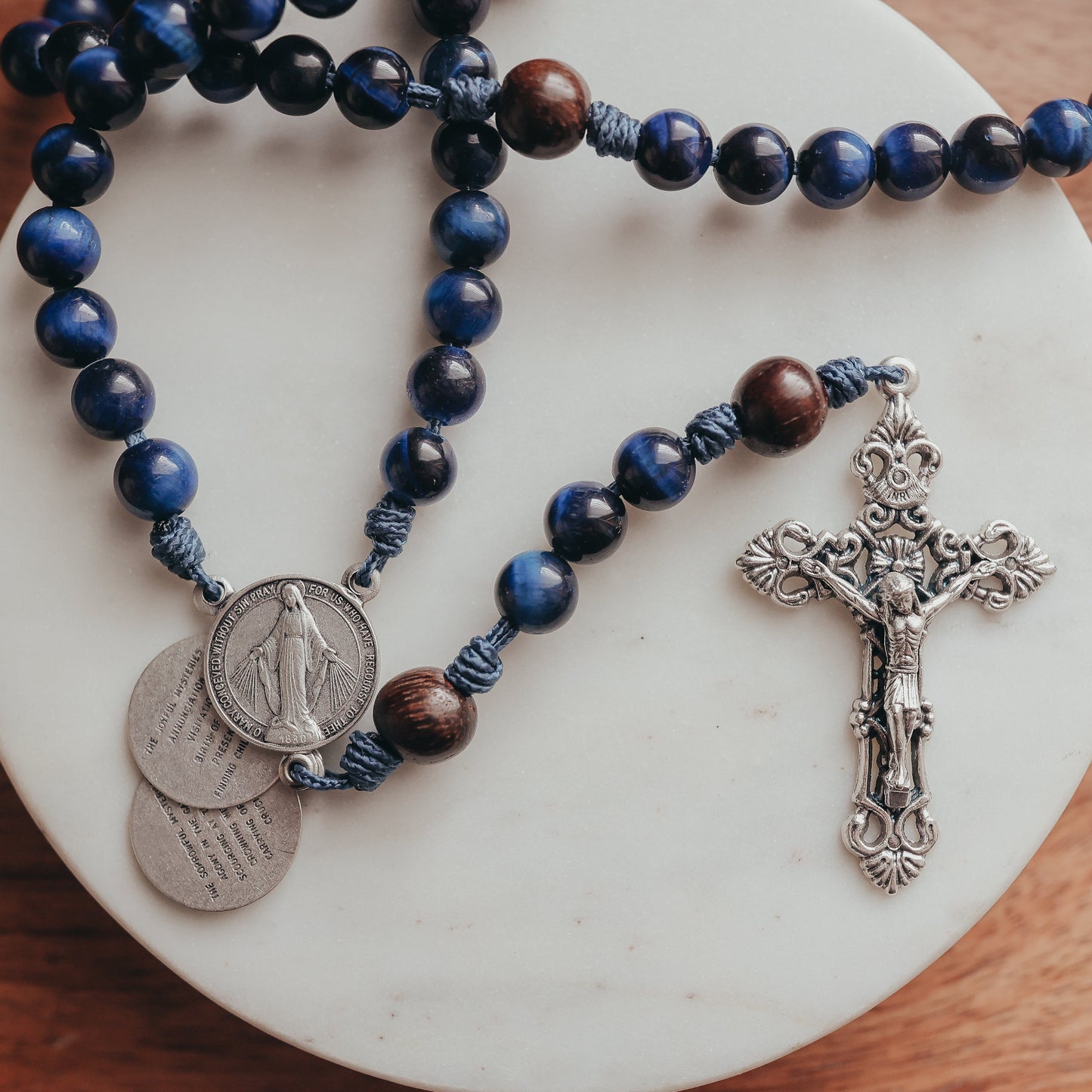Our Lady of Victory | Traditional Gemstone Rosary